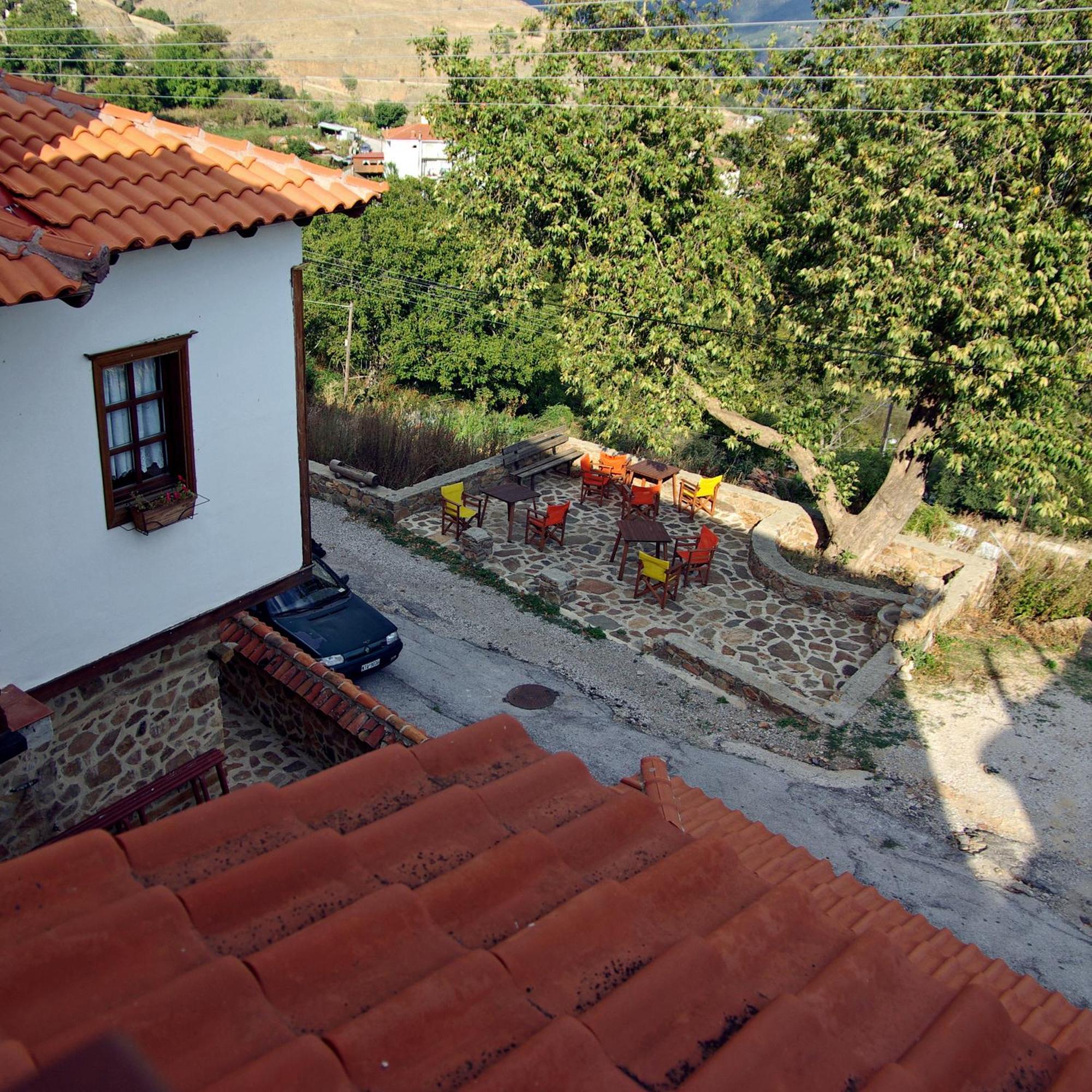 Nimbus Guesthouse Sidhirokhorion Bagian luar foto
