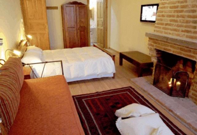 Nimbus Guesthouse Sidhirokhorion Bagian luar foto