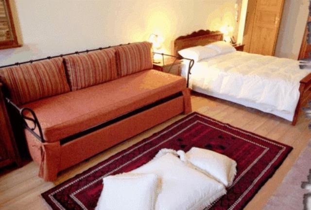 Nimbus Guesthouse Sidhirokhorion Bagian luar foto
